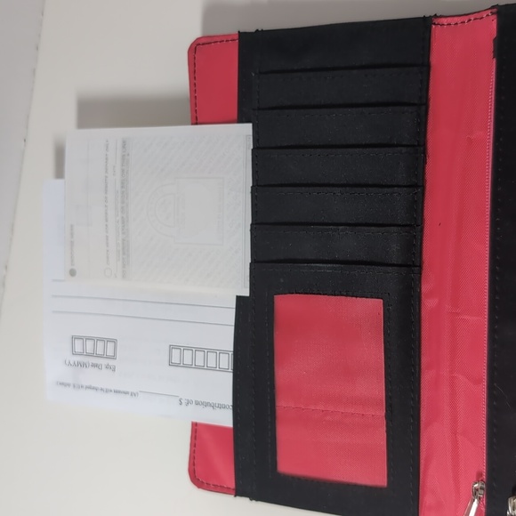 Kenneth Cole Black Wallet - Picture 4 of 10